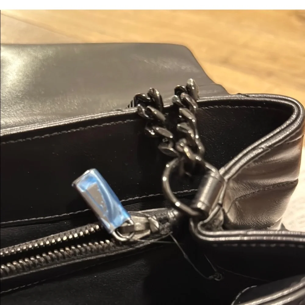 Loulou Medium Crossbody Bag - black on black - Picture 10 of 12